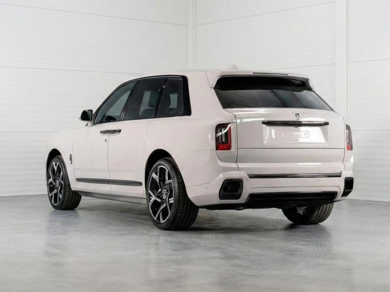 Buy 2026 Rolls-Royce  Cullinan  Black Badge Series II DPO-1008168 in USA, UAE, EUROPE, MONACO, UKRAINE, photo 3