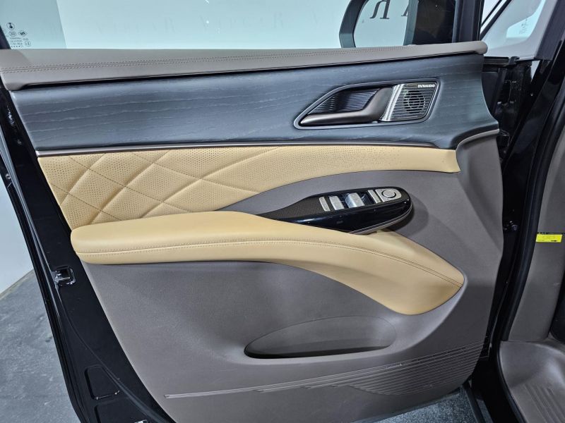 2022 Denza D9 EV AWD DPO-1008928 sell in USA, UAE, EUROPE, MONACO, UKRAINE. Buy 2022 Denza D9 EV AWD DPO-1008928 in USA, UAE, EUROPE, MONACO, UKRAINE, photo 42